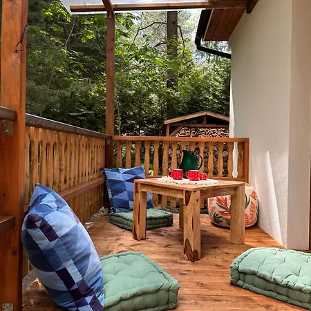 Chatinka Kersku * Hradistko (Nymburk)