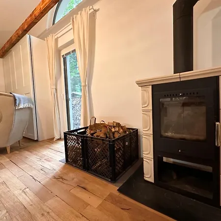 Chatinka Kersku * Hradistko (Nymburk)