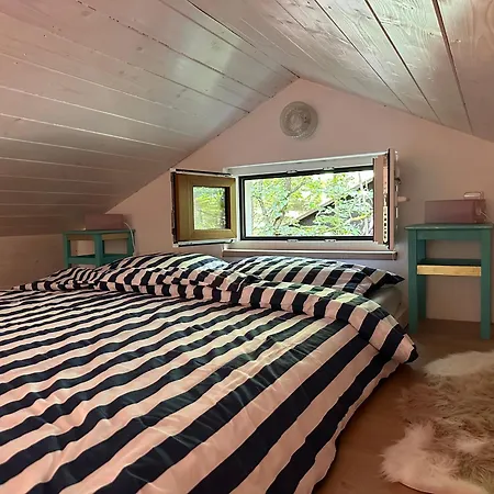 Chatinka Kersku * Hradistko (Nymburk)