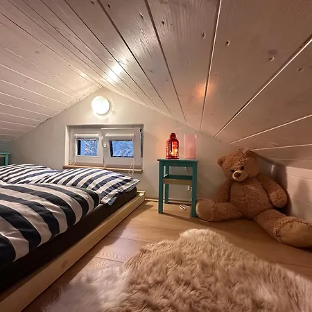 Chatinka Kersku * Hradistko (Nymburk)